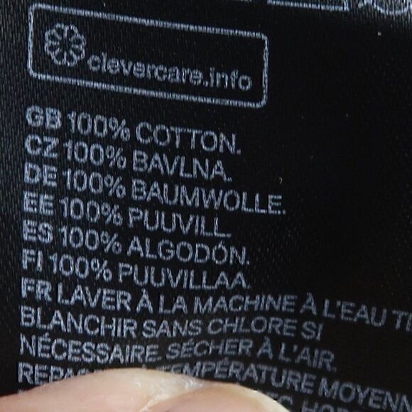 DIVIDED H&M BLACK CREW NECK LONG SLEEVE T SHIRT WITH EMBROIDERED ROSE SIZE XS - Picture 3 of 7